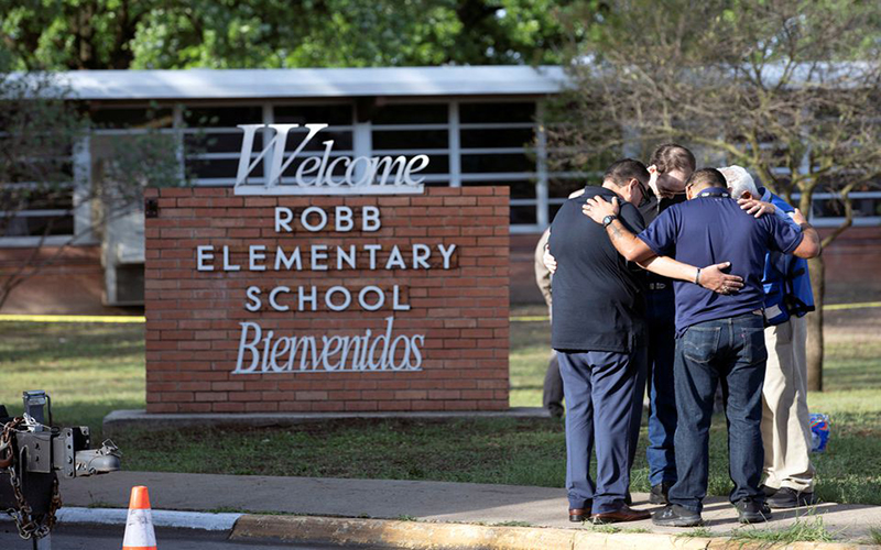 Đối tượng tấn công trường học tại Mỹ đã nhắn tin thông báo về vụ xả súng